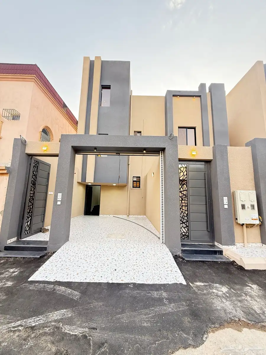 للبيع روف علويه مع ملحق شمال الخميس مدخل سياره بسعر 700 الف 3