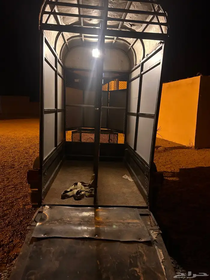 عربه مفصله لنقل خيل وتحولها الي عربه بر بسهوله 3