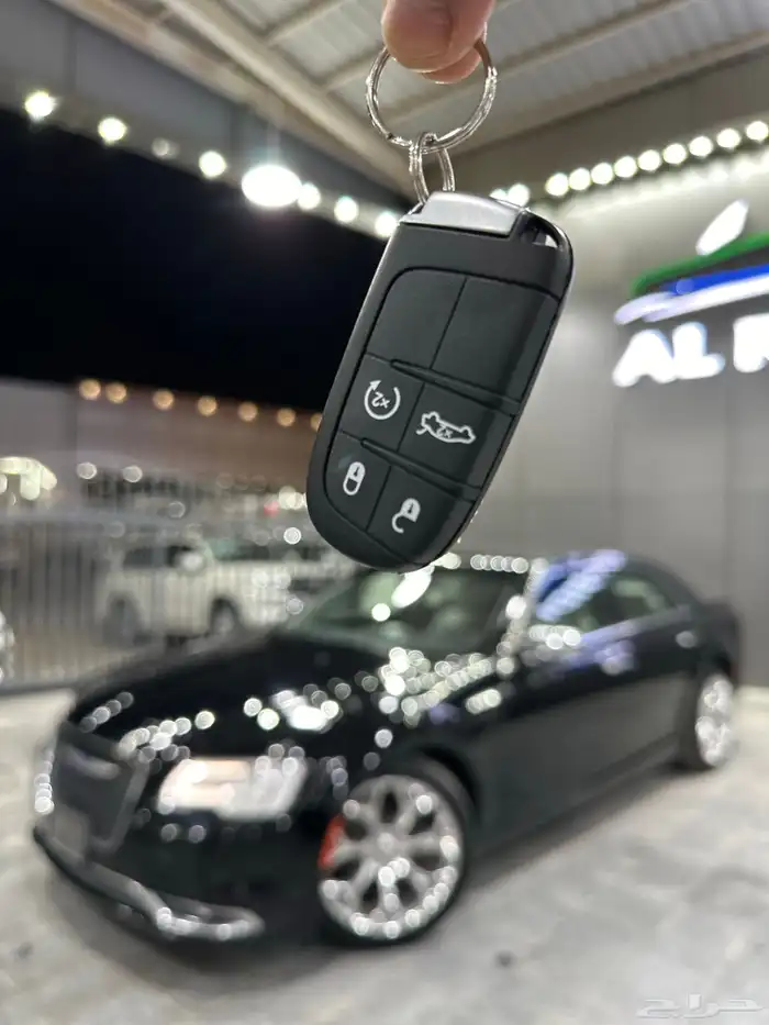 كرايزلر C300 اسود 2019 فئة LTD معرض(عبيد الرشيدي) 32