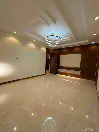 دور للبيع مشب و7غرف وحوش وسعر طيب لصامل 6