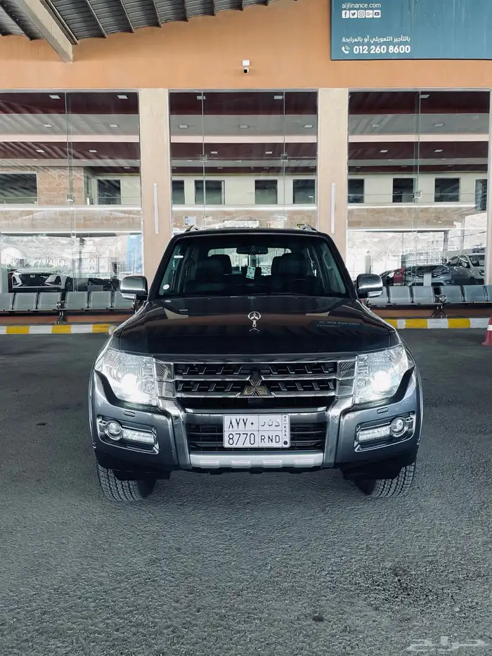 ميتسوبيشي باجيرو - 2022 - GLS - ممشى قليل 1