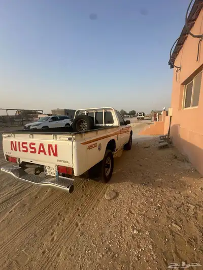 نيسان بترول بنزين 4