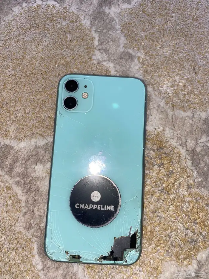 ايفون 11 للبيع السعر 600 0