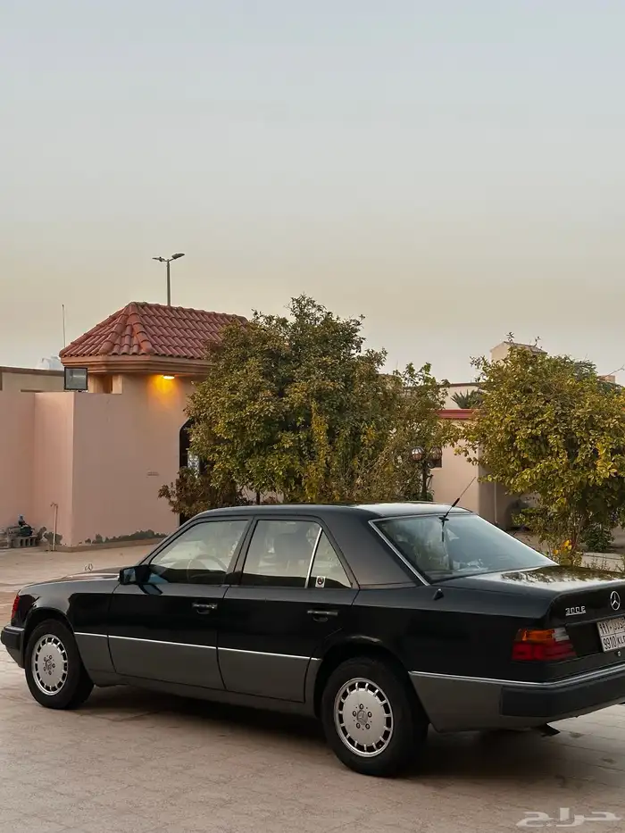 مرسيدس فرخ شبح W124 موديل 1990 حجم 300 تم اضافة صور 1