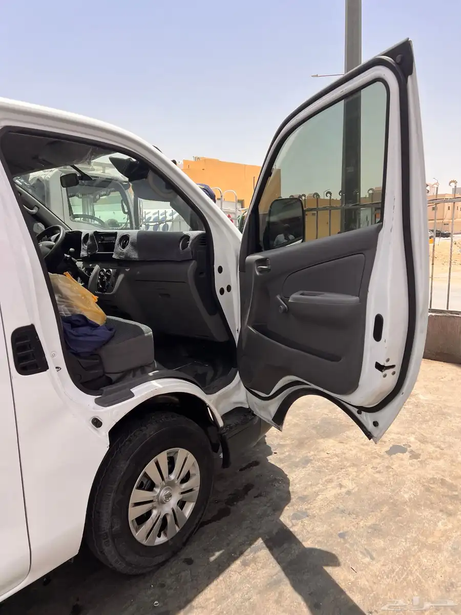باص فان بضاعه ديزل نيسان 2021 index