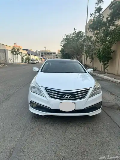 هيونداي أزيرا 2016 1