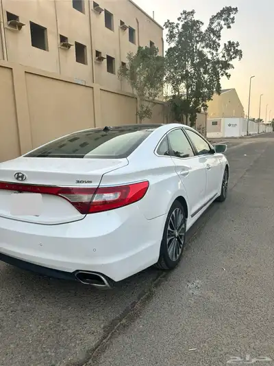 هيونداي أزيرا 2016 4