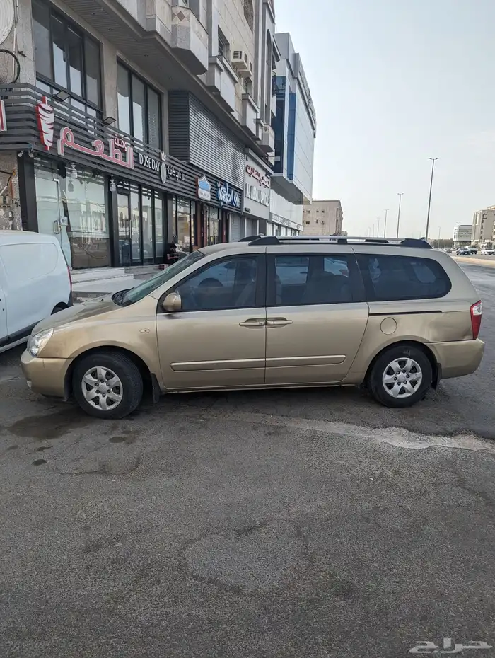 كيا كارنفال 2007 للبيع 2