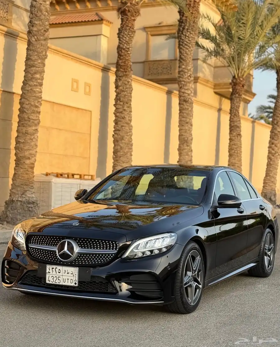 مرسيدس 2019 C200 وارد الجفالي - نظيف جدا 0