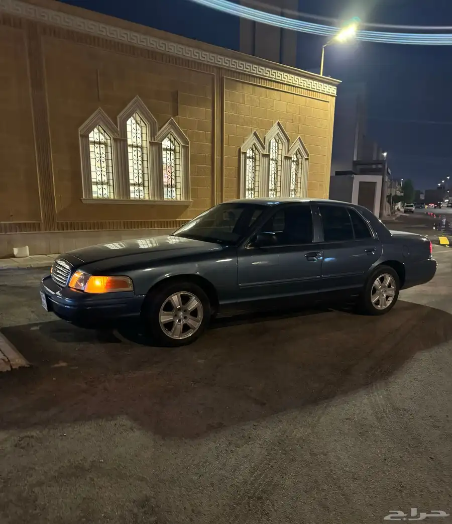 فورد فكتوريا2002 مرشوش كامل 0