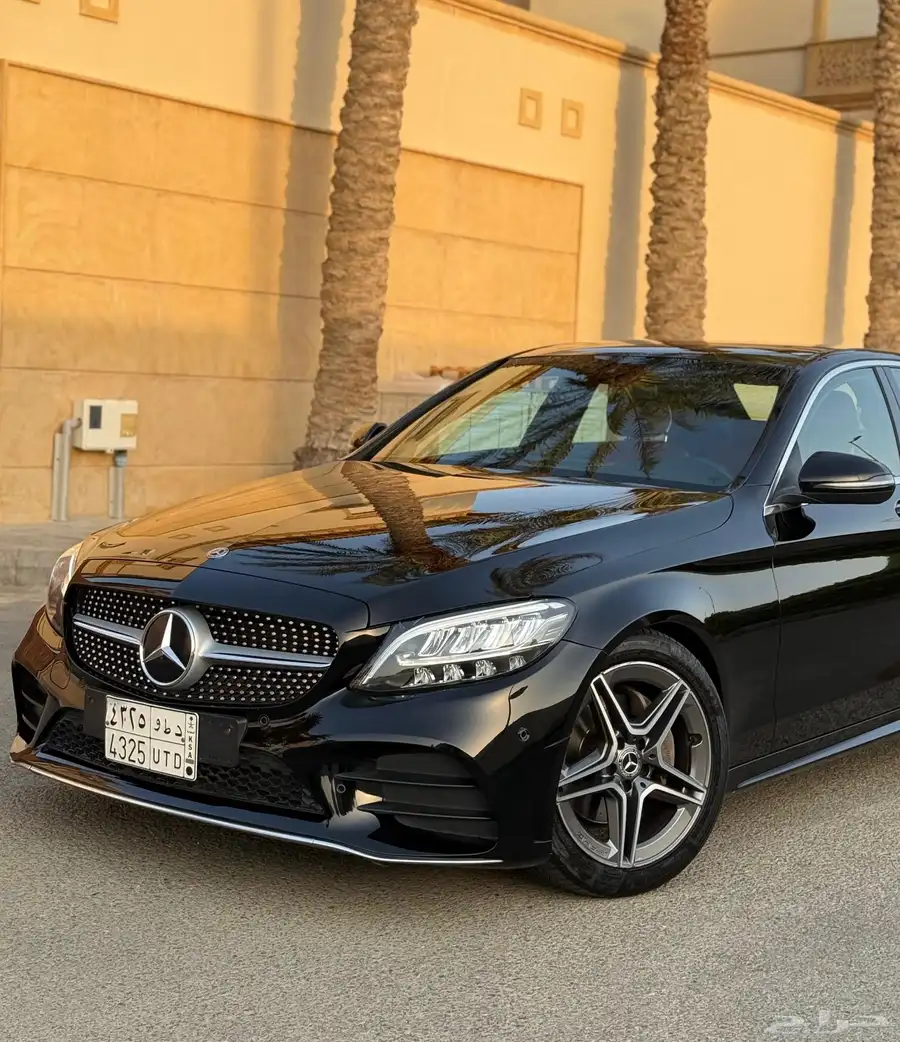 مرسيدس 2019 C200 وارد الجفالي - نظيف جدا 13