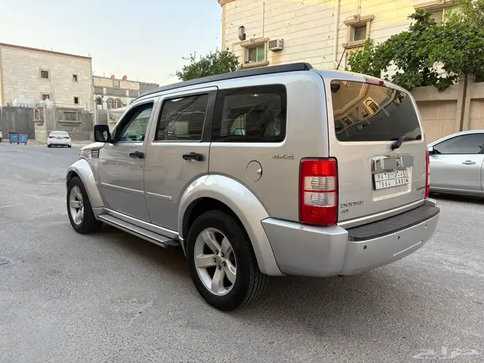 دودج نيترو 2009 1