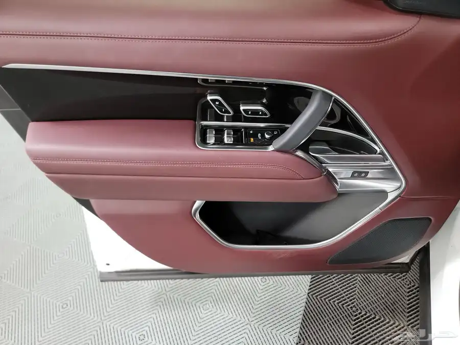 2023 RANGE ROVER SE index