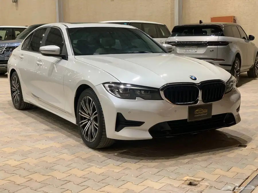 بي ام دبليو 320i موديل2021 index