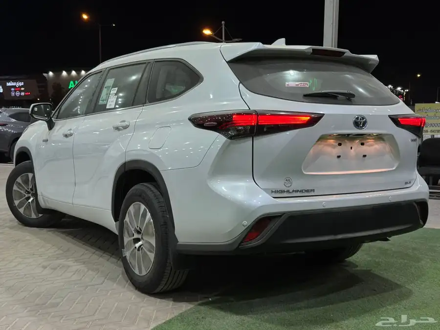 تويوتا هايلاندر GLE هايبرد 2025 افضل العروض والأسعار 11