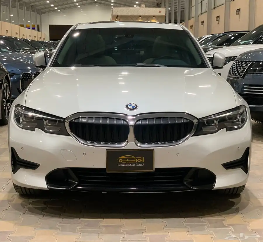 بي ام دبليو 320i موديل2021 index