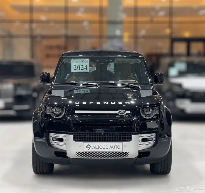 لاندروفر ديفندر 90 - HSE V6 موديل 2024 فل كامل سقف كشف جديد 0