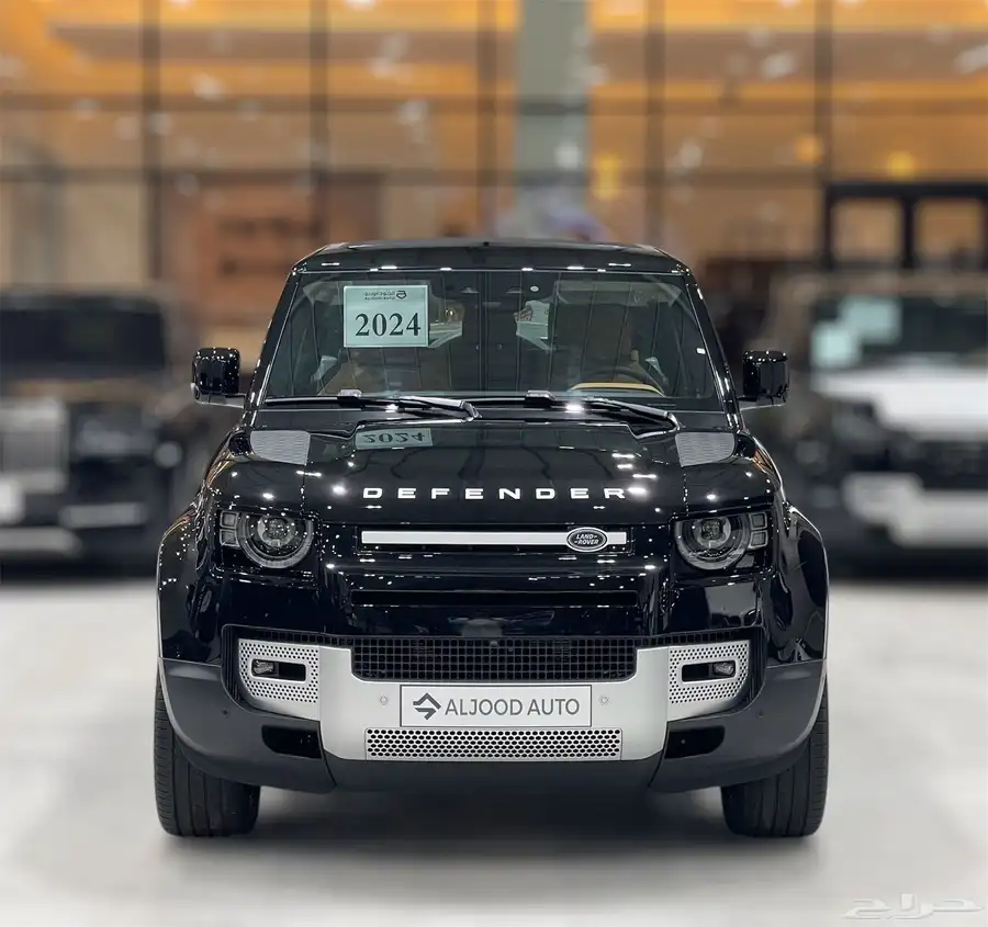 لاندروفر ديفندر 90 - HSE V6 موديل 2024 فل كامل سقف كشف جديد 0