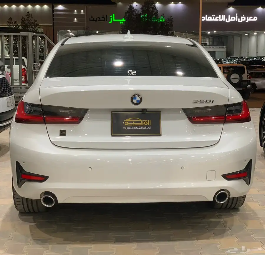 بي ام دبليو 320i موديل2021 index