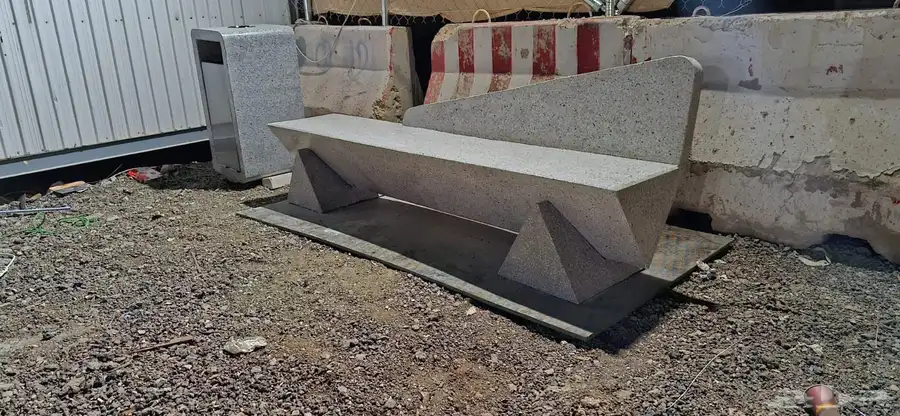 تجميلي حدائق كراسي حاويات   مصدات  قواعد 25