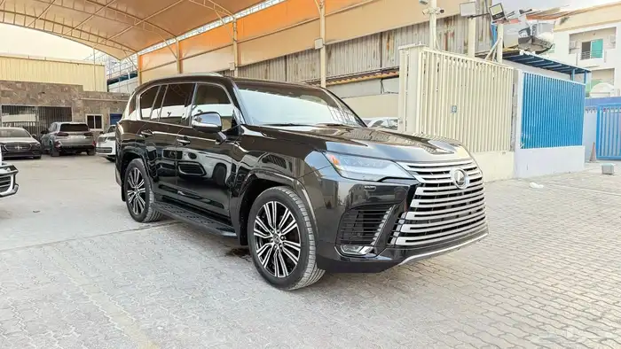لكزس LX600BBموديل 2024في الامارات 5