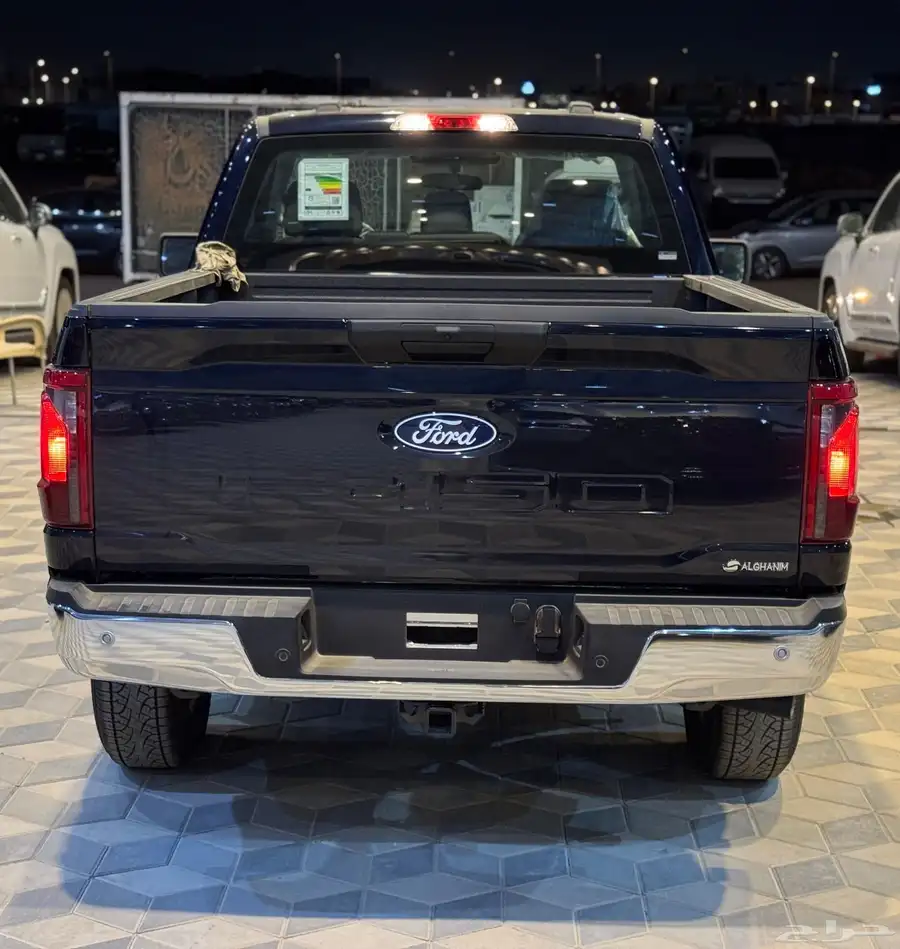 فورد إف 150 8