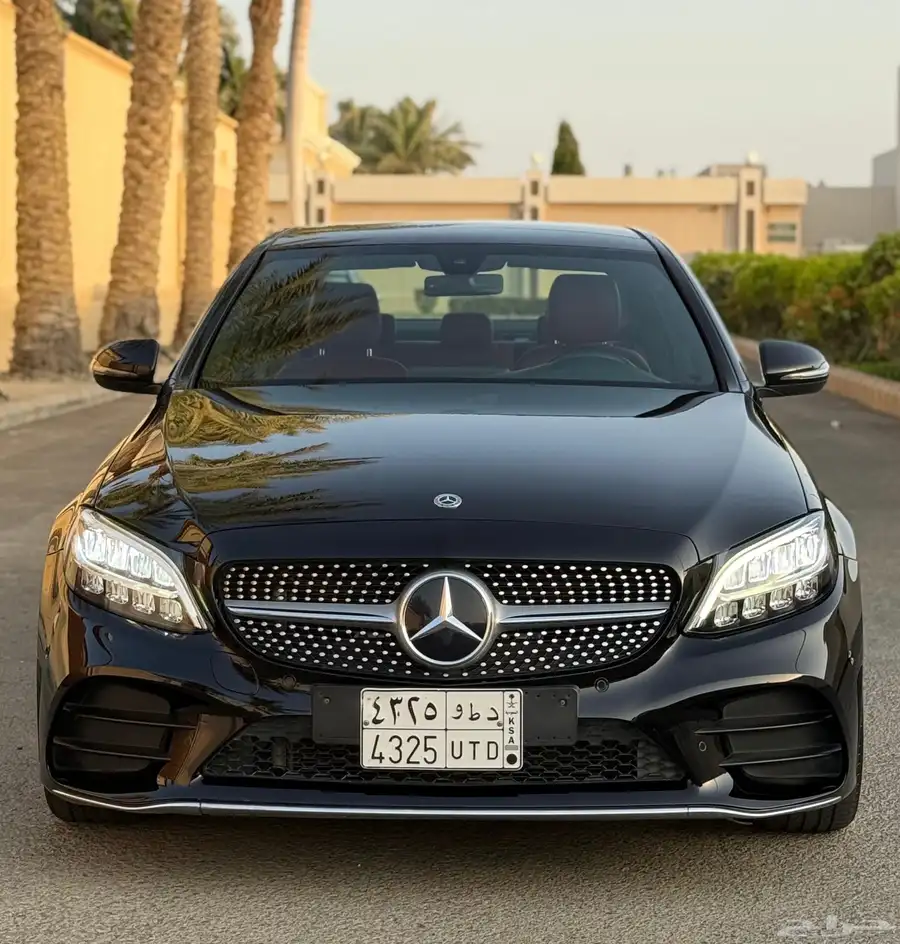 مرسيدس 2019 C200 وارد الجفالي - نظيف جدا 1