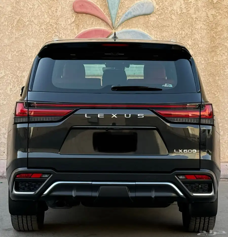 لكزس FSport 2022 11