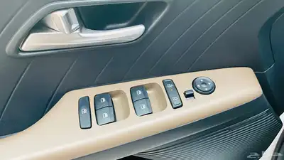 اكسنت سمارت سقف اسود 2025 8