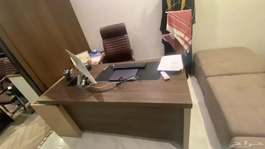 مكاتب وكنب 2
