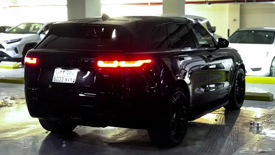 رنج روفر فيلار  URBAN 9