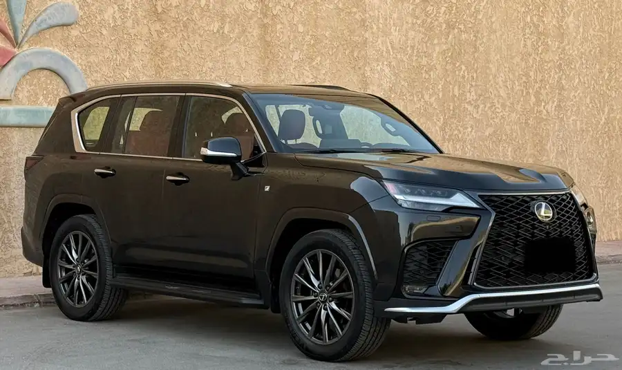 لكزس FSport 2022 1