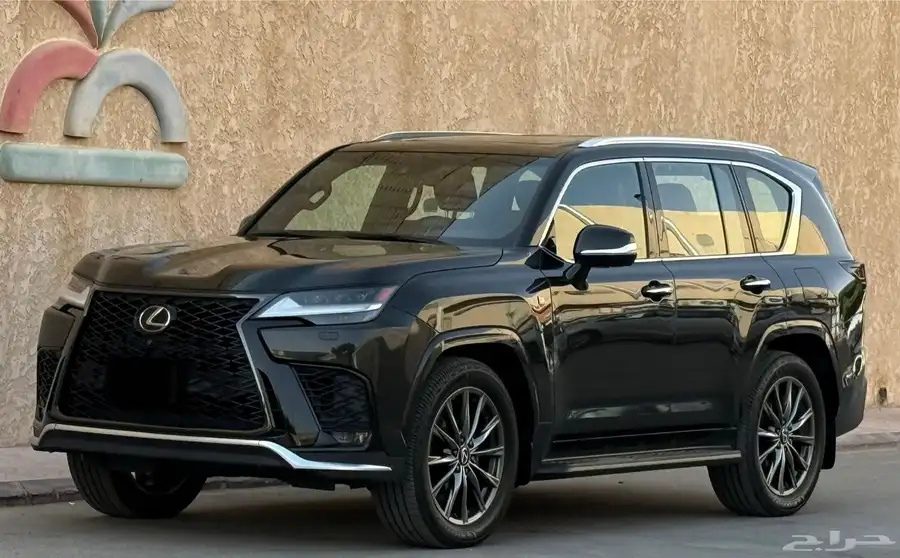 لكزس FSport 2022 7