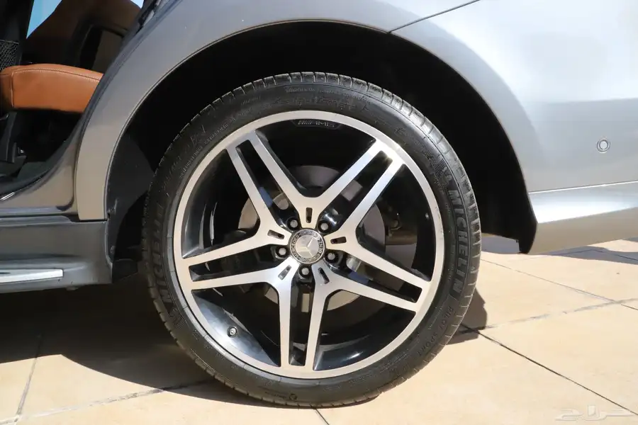 مرسيدس GLE 400 AMG kit 17