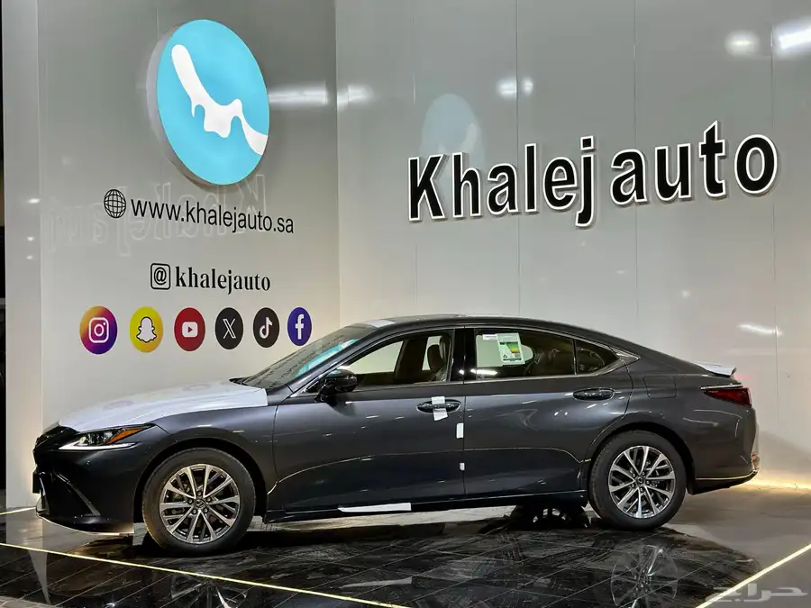 لكزس ES 300h م 2025 1