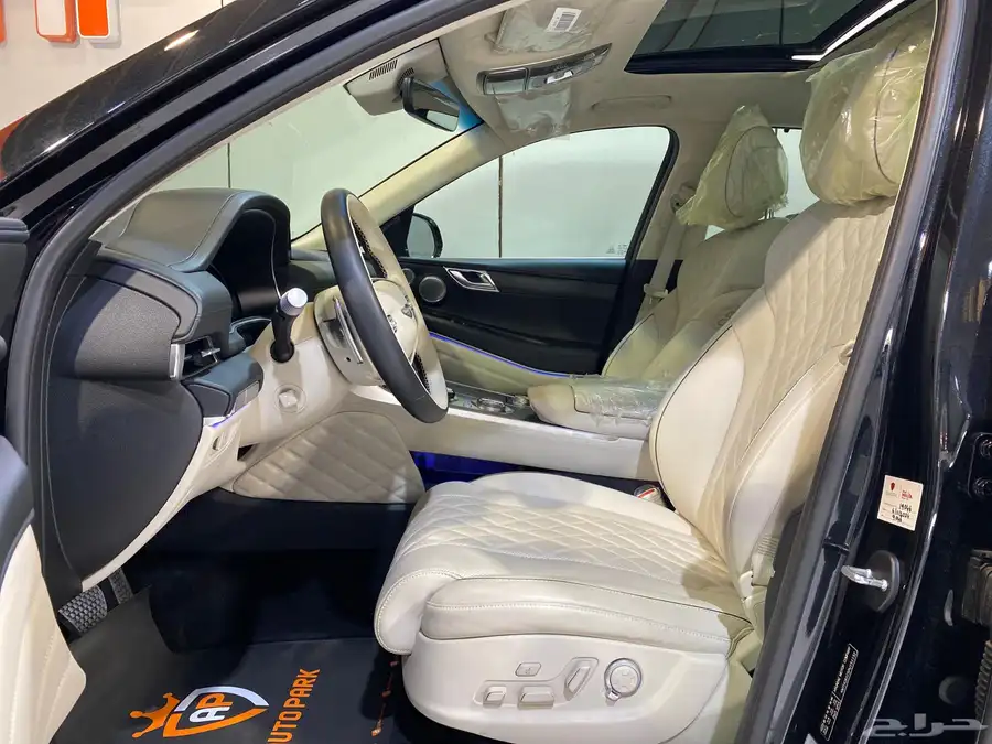 جنسس GV80 2023 ( رويال ) العداد 17 الف فقط 12