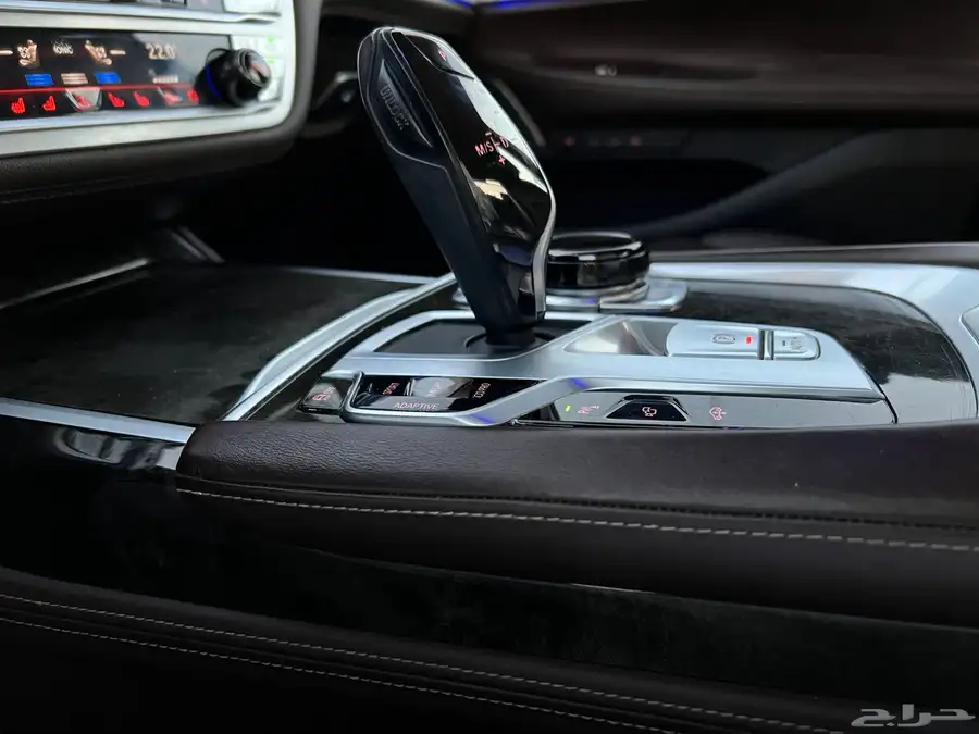 BMW 750Li 2020 فل كامل 21