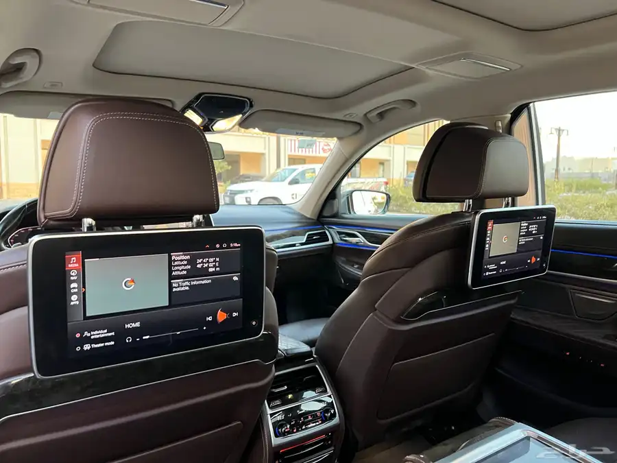 BMW 750Li 2020 فل كامل 26