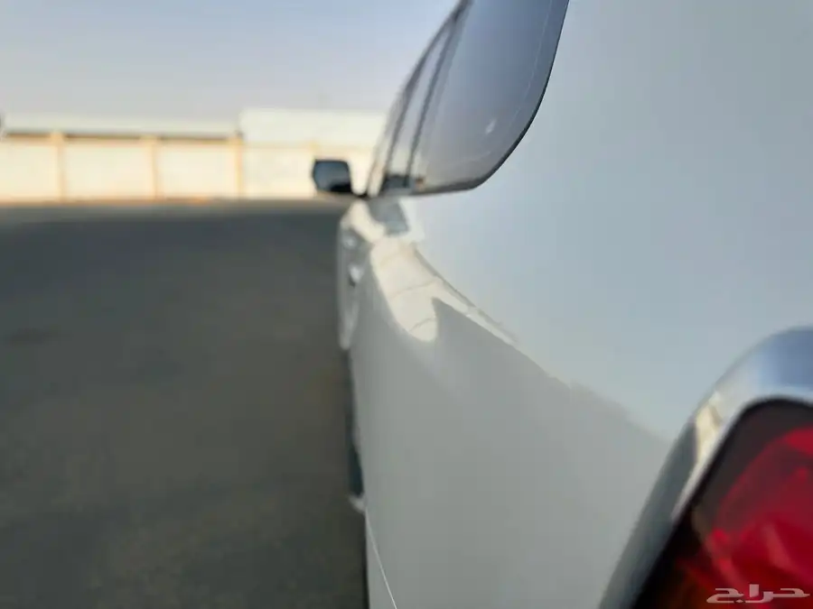 لاندكروزر 2010 VXR فل كامل نظييف 5
