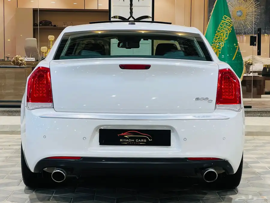كرايزلر 2015 هيمى V8 اكزاتييف سعودى 3