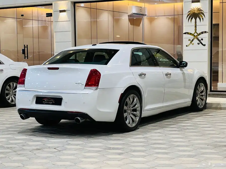 كرايزلر 2015 هيمى V8 اكزاتييف سعودى 5