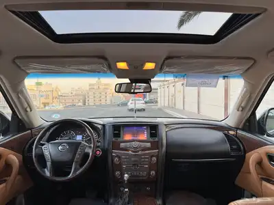 نيسان باترول 2014 ( بلاتينيوم ) نظيف للبيع 30