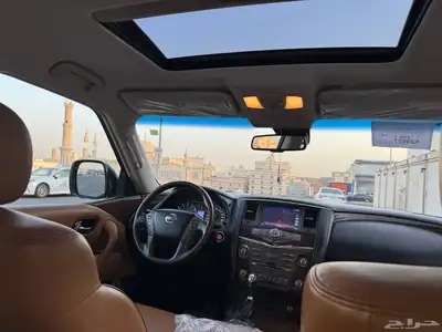 نيسان باترول 2014 ( بلاتينيوم ) نظيف للبيع 37