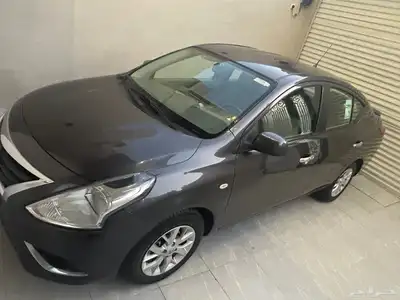 نيسان صني 2023 عداد قليل 36 الف كم 3