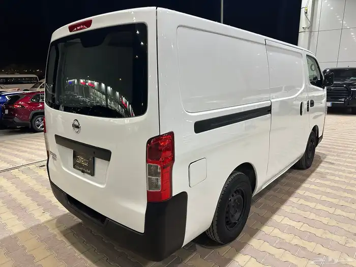 نيسان اورفان موديل 2021 ديزل بضاعه 18