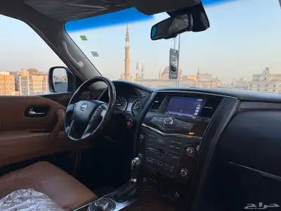 نيسان باترول 2014 ( بلاتينيوم ) نظيف للبيع 35