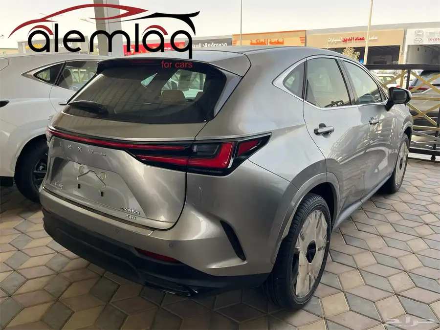 لكزس NX350 AA 2025 شركة العملاق index