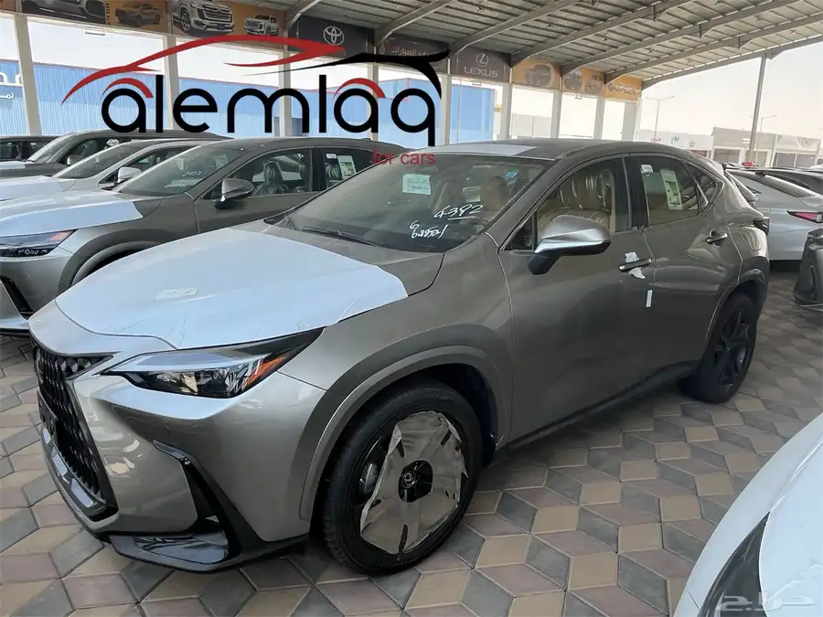 لكزس NX350 AA 2025 شركة العملاق index