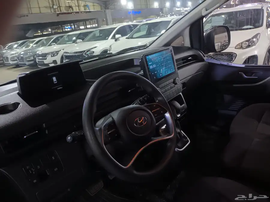 هيونداي ستاريا اسود 2022 ديزل بطاقة جمركية وارد كوريا 11