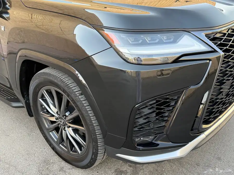 لكزس FSport 2022 3